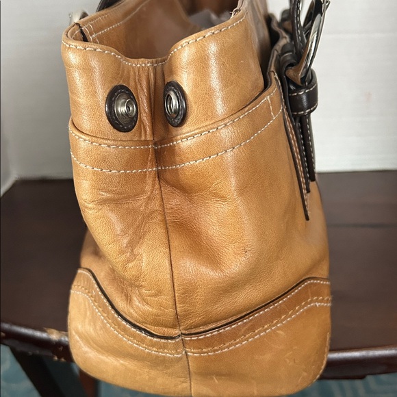 Stylish Tan and dark brown Leather satchel purse Set - Picture 4 of 13